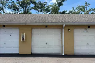 2674 Robert Trent Jones Dr, Orlando, FL 32835 - Photo 12
