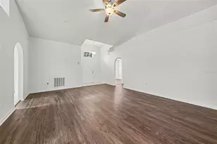 332 McKay Blvd, Sanford, FL 32771 - Photo 2