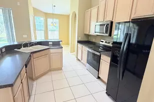 561 Strathclyde Ct, Apopka, FL 32712 - Photo 10