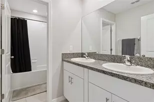 4918 Wild Senna Blvd, Tampa, FL 33619 - Photo 38