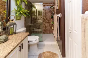 9234 Santa Monica Way, New Port Richey, FL 34655 - Photo 14