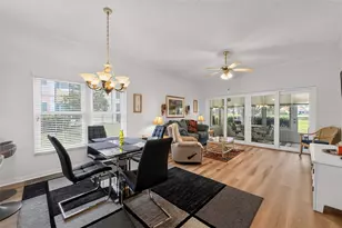 4706 Sand Trap Street Circle E, Bradenton, FL 34203 - Photo 2