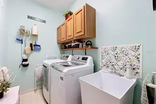 3365 Sterling Lake Cir, Oviedo, FL 32765 - Photo 52