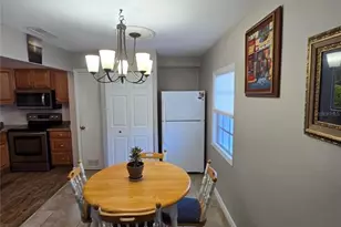 5231 Beach Dr SE, Saint Petersburg, FL 33705 - Photo 6