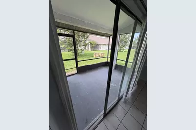 31 Lakepointe Circle, Kissimmee, FL 34743 - Photo 14