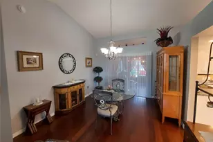 26010 Newcombe Cir, Leesburg, FL 34748 - Photo 12