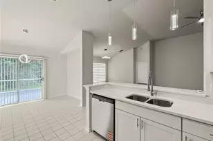 1537 Maximilian Dr, Wesley Chapel, FL 33543 - Photo 10