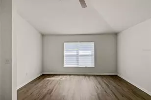 1537 Maximilian Dr, Wesley Chapel, FL 33543 - Photo 22