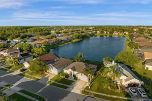 13131 Luxbury Loop, Orlando, FL 32837 - Photo 2