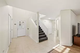 5351 Aurora Dr, Leesburg, FL 34748 - Photo 4