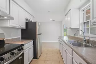 322 Little Rock Ct, Ocoee, FL 34761 - Photo 4