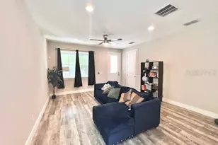 907 Randall St, Orlando, FL 32805 - Photo 2