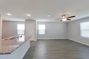 8602 SW 43rd Ter, Ocala, FL 34476 - Photo 4