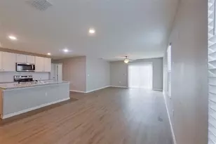 8584 SW 43rd Ter, Ocala, FL 34476 - Photo 2