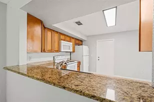 4586 Pheasant Run Dr, Orlando, FL 32808 - Photo 10