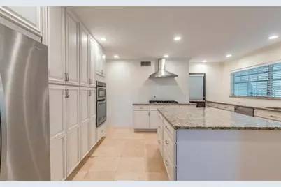 411 72nd Street S, Saint Petersburg, FL 33707 - Photo 26