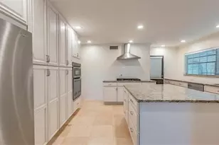 411 72nd St S, Saint Petersburg, FL 33707 - Photo 26