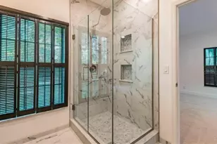 411 72nd St S, Saint Petersburg, FL 33707 - Photo 40
