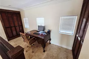 411 72nd St S, Saint Petersburg, FL 33707 - Photo 24