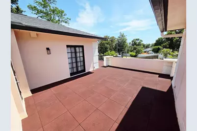411 72nd Street S, Saint Petersburg, FL 33707 - Photo 10