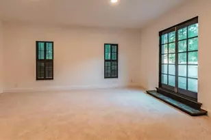 411 72nd St S, Saint Petersburg, FL 33707 - Photo 38
