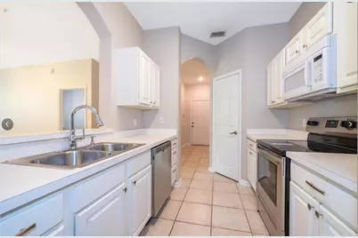 7135 Yacht Basin Avenue #236, Orlando, FL 32835 - Photo 6
