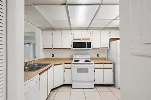 2111 Honour Rd, Orlando, FL 32839 - Photo 6