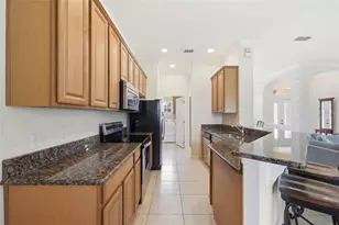 405 Dagama Dr, Clermont, FL 34715 - Photo 8