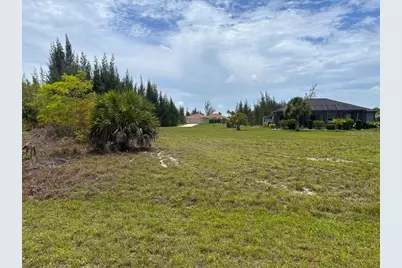 9243 Lingle Street, Port Charlotte, FL 33981 - Photo 2
