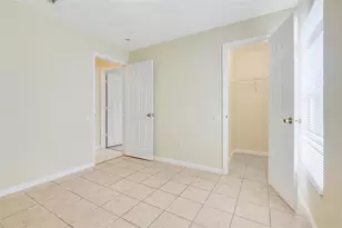 8055 King Palm Cir, Kissimmee, FL 34747 - Photo 16