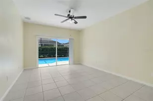 8055 King Palm Cir, Kissimmee, FL 34747 - Photo 12