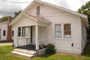 1016 NE 8th Ave, Ocala, FL 34470 - Photo 2
