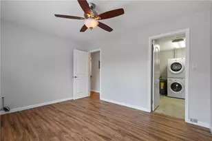 136 W America St, Orlando, FL 32801 - Photo 12