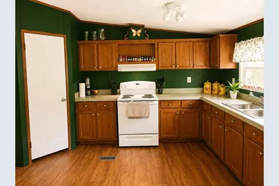 45541 Pennsylvania Street, Paisley, FL 32767 - Photo 8