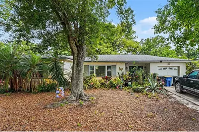 110 N Jupiter Avenue, Clearwater, FL 33755 - Photo 1