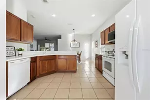 872 Sussex Dr, Davenport, FL 33896 - Photo 8