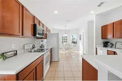 872 Sussex Drive, Davenport, FL 33896 - Photo 10