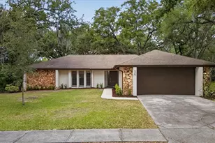 56 Bay Woods Dr, Safety Harbor, FL 34695 - Photo 2