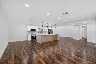 56 Bay Woods Dr, Safety Harbor, FL 34695 - Photo 12