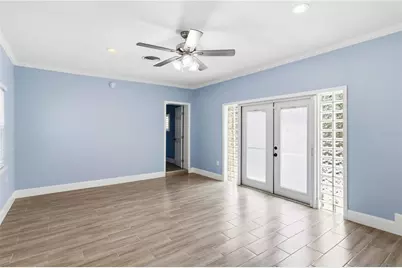 4001 Arkansas Avenue NE, Saint Petersburg, FL 33703 - Photo 4