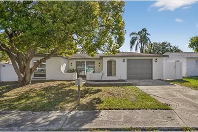10028 Vineyard Lane, Port Richey, FL 34668 - Photo 2