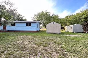 1203 Parkwood Ave, Groveland, FL 34736 - Photo 22