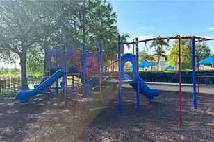 4009 Venetian Bay Dr, Kissimmee, FL 34741 - Photo 16