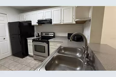 8800 Latrec Avenue #9305, Orlando, FL 32819 - Photo 6