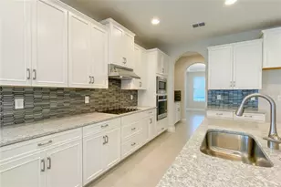 9648 Lost Creek Dr, Winter Garden, FL 34787 - Photo 4