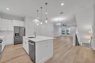 62 W Jersey St, Orlando, FL 32806 - Photo 8
