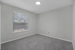 6109 W 1st Manor, Palatka, FL 32177 - Photo 18