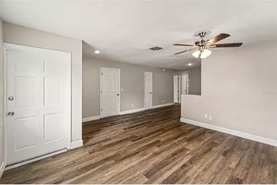 4041 53rd Avenue N, Saint Petersburg, FL 33714 - Photo 2