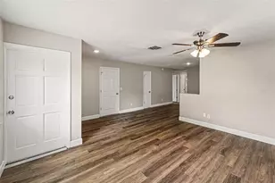 4041 53rd Ave N, Saint Petersburg, FL 33714 - Photo 2