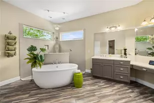 1097 Sugarloaf Key Loop, Lady Lake, FL 32159 - Photo 24